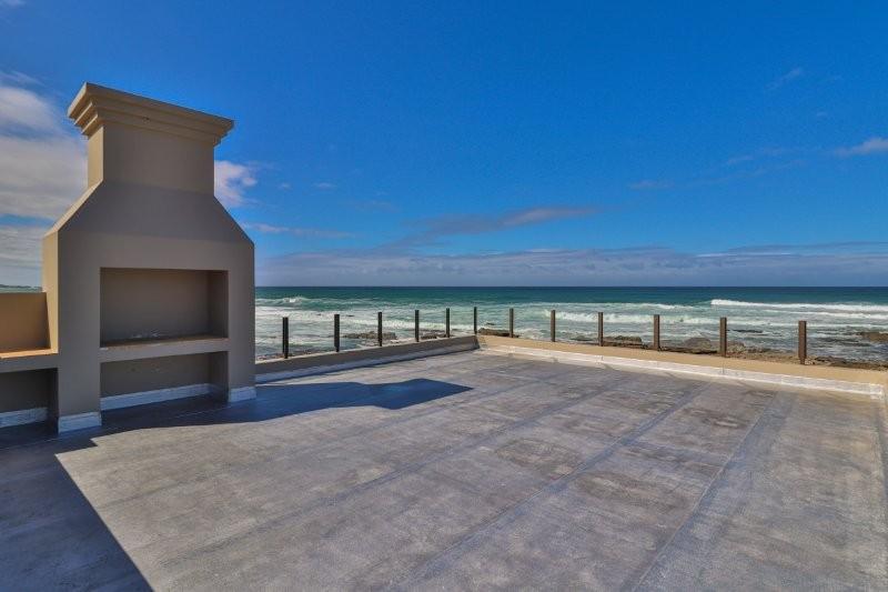 4 Bedroom Property for Sale in Jongensfontein Western Cape